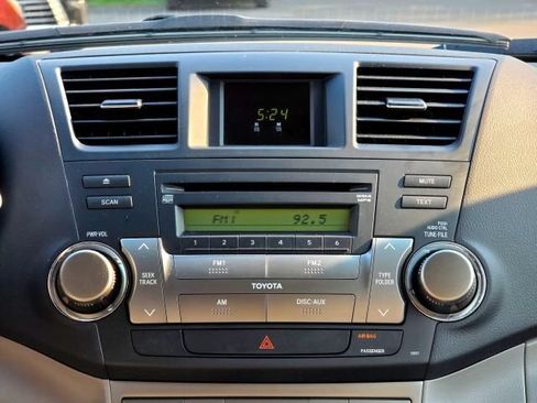 Used 2009 Toyota Highlander 4WD image 25