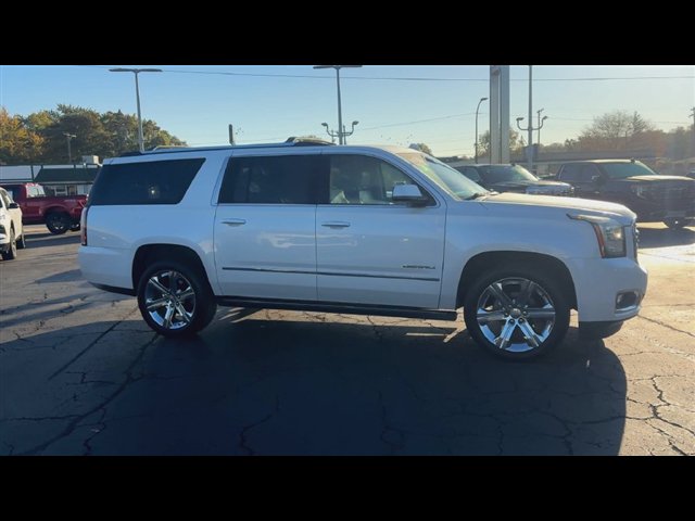 Used 2018 GMC Yukon XL Denali w/ Denali Ultimate Package RWD image 2