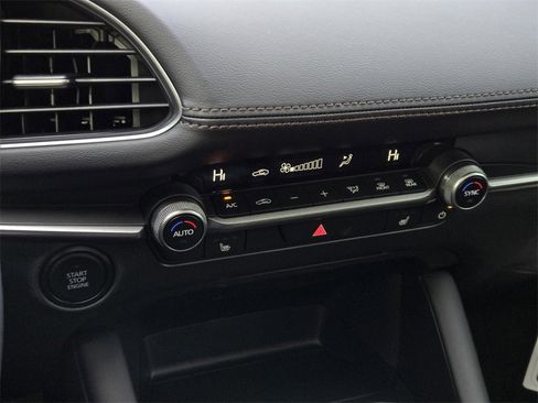 New 2026 MAZDA MAZDA3 Carbon image 19