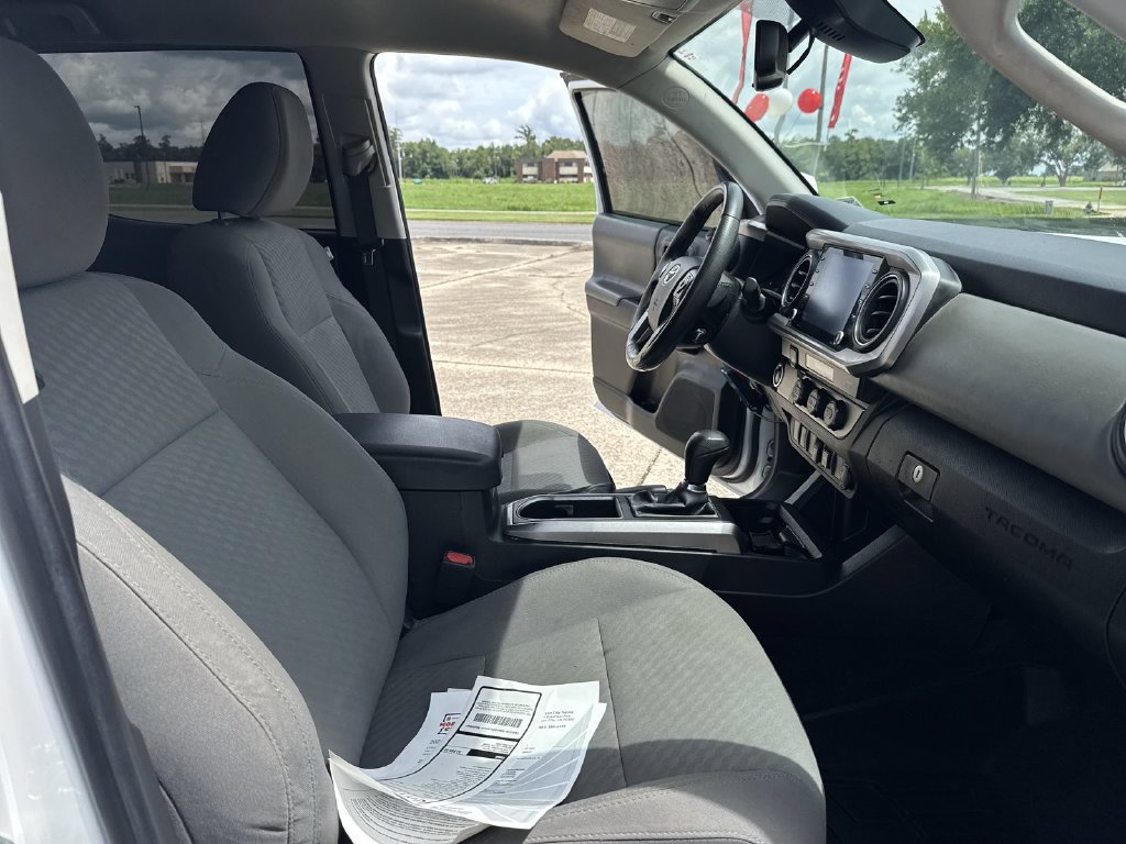 Used 2023 Toyota Tacoma SR5 RWD image 31