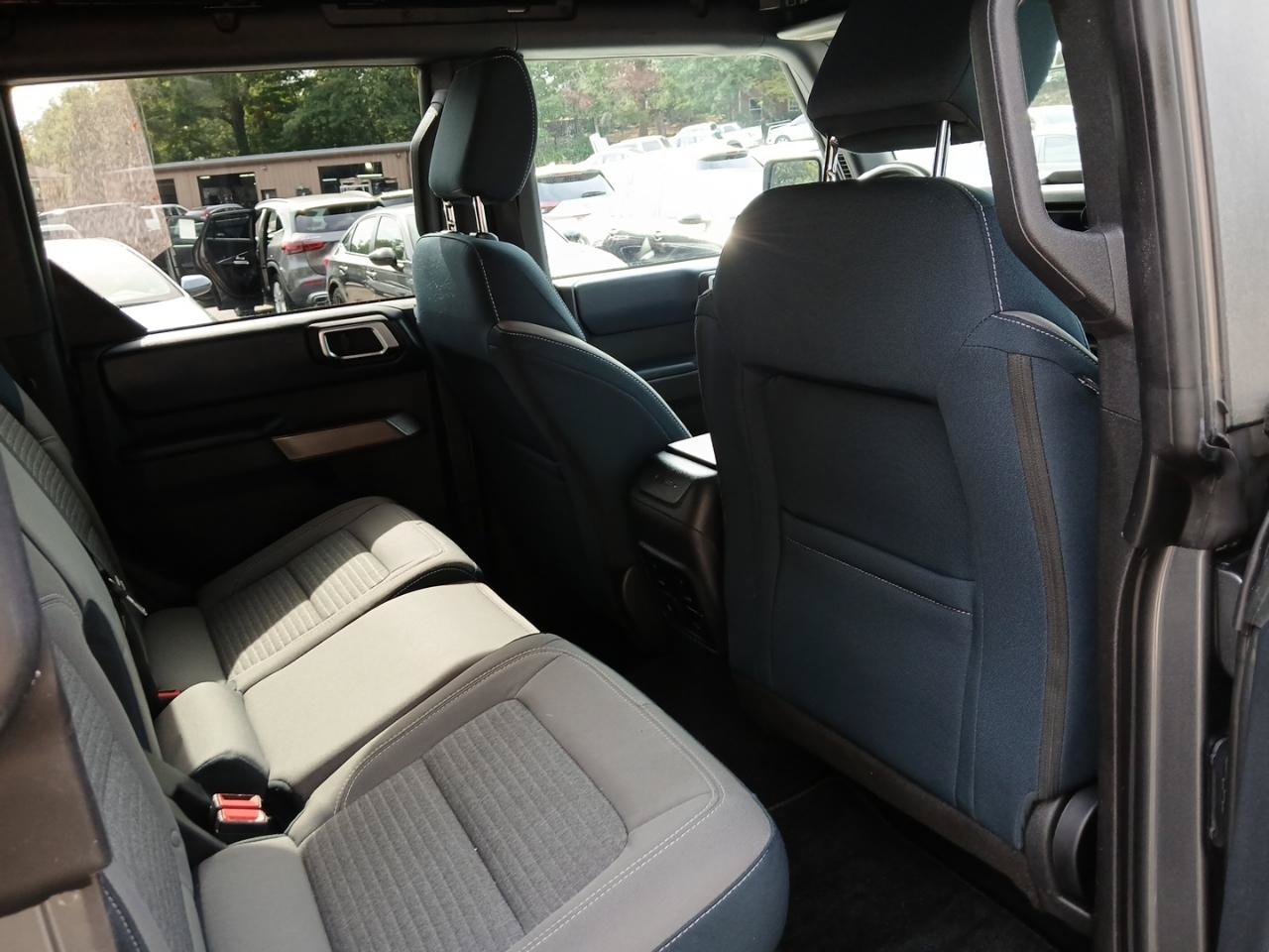 Used 2023 Ford Bronco Outer Banks AWD/4WD image 14