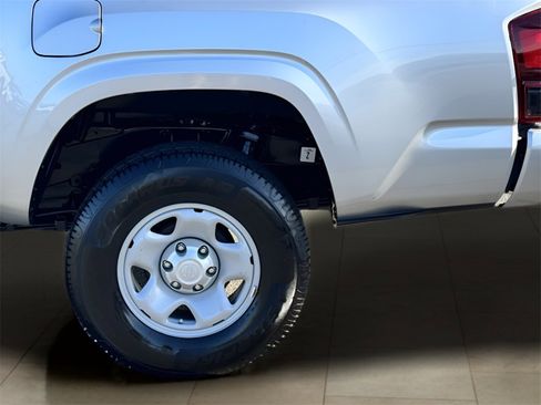 Used 2022 Toyota Tacoma SR image 35