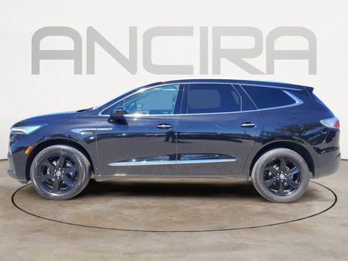 Used 2023 Buick Enclave Essence w/ Sport Touring Edition image 7