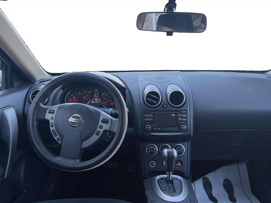 Used 2013 Nissan Rogue SV AWD/4WD image 18