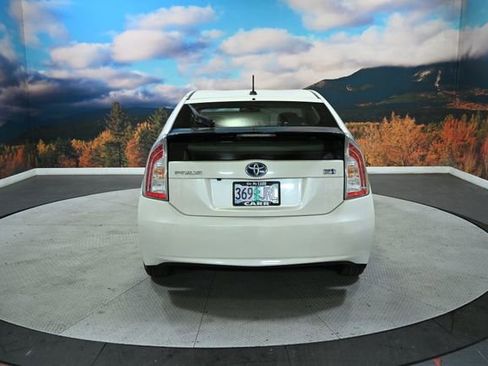 Used 2013 Toyota Prius Three image 6