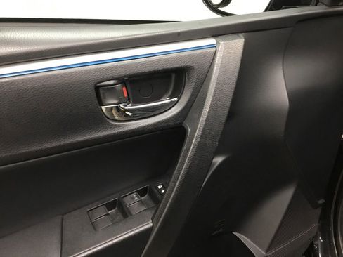 Used 2014 Toyota Corolla S w/ Driver Convenience Package image 6