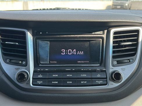 Used 2016 Hyundai Tucson SE w/ Option Group 02 FWD image 23