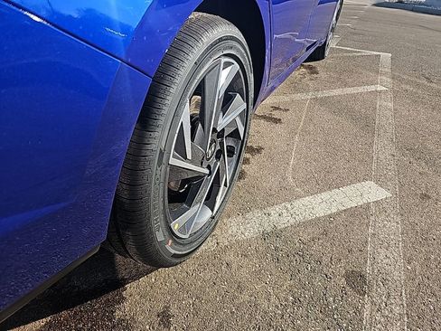 New 2026 Hyundai Elantra Limited image 39