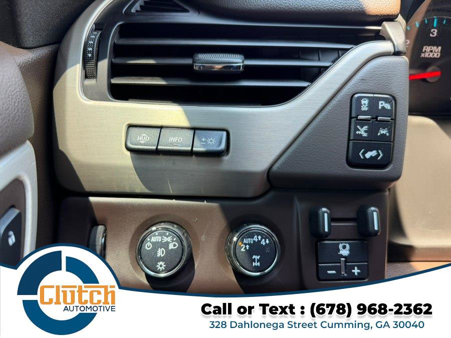 Used 2020 GMC Yukon Denali w/ Denali Premium Package AWD/4WD image 39