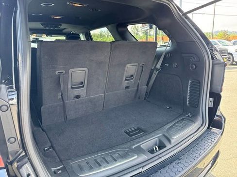 Used 2018 Dodge Durango R/T w/ Blacktop Package AWD/4WD image 16