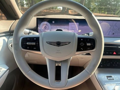 Certified 2026 Genesis GV70 2.5T Advanced AWD/4WD image 8