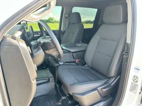 Used 2025 Chevrolet Silverado 3500 W/T AWD/4WD image 11