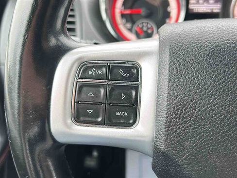 Used 2019 Dodge Grand Caravan GT FWD image 28