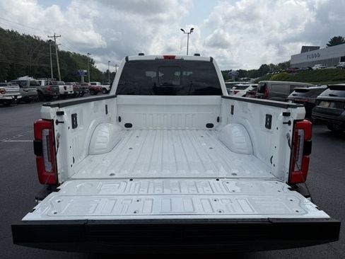 New 2026 Ford F250 Platinum AWD/4WD image 5