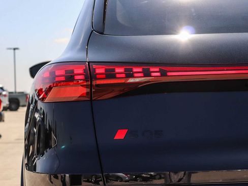 New 2026 Audi SQ5 Premium Plus AWD/4WD image 12
