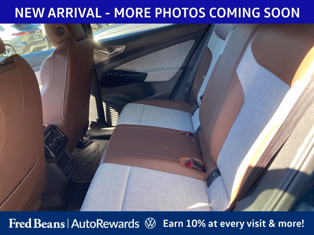 Used 2023 Volkswagen ID.4 Pro AWD/4WD image 9
