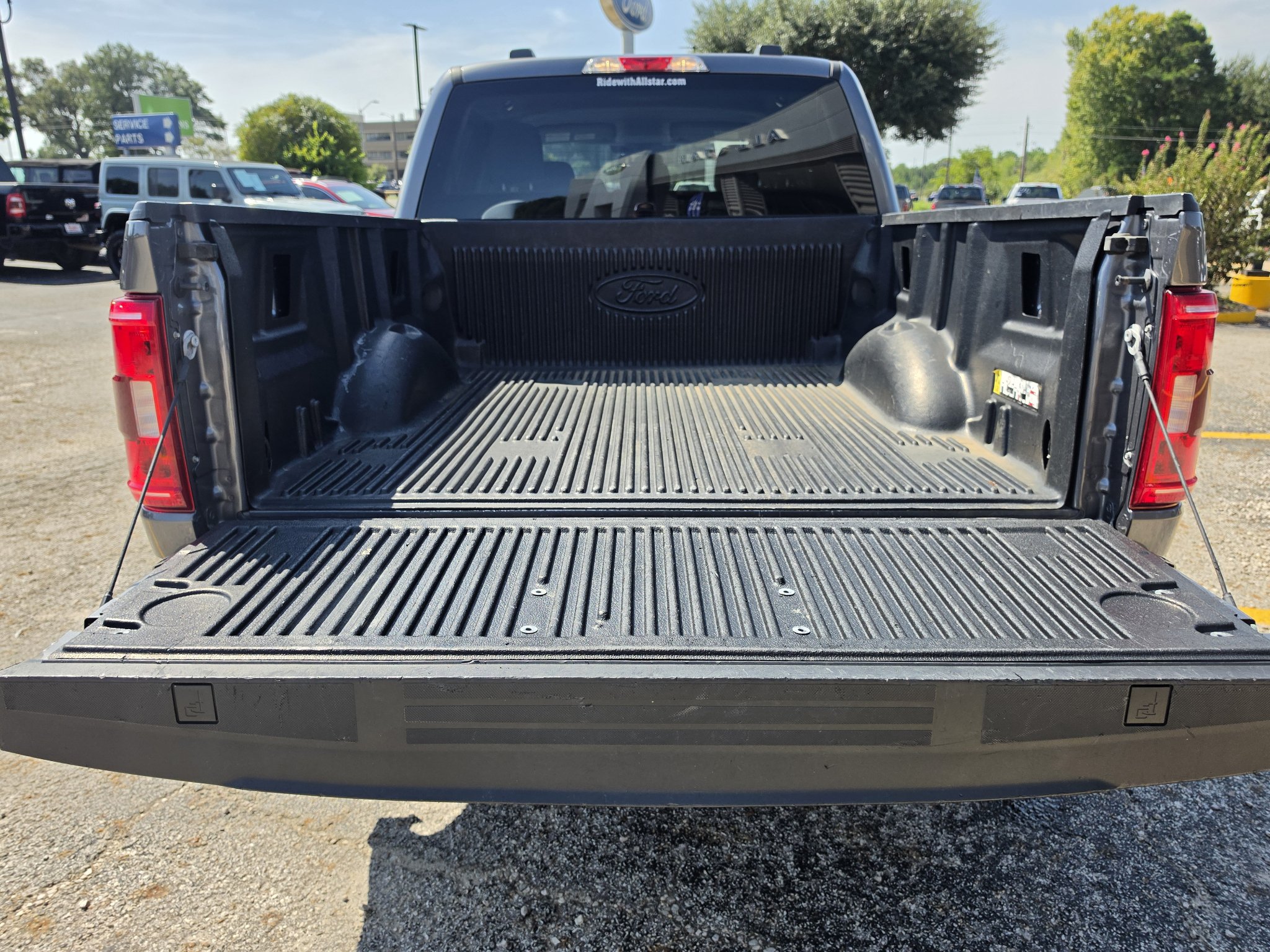 Used 2023 Ford F150 XLT w/ Trailer Tow Package AWD/4WD image 19