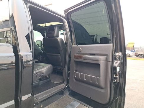 Used 2016 Ford F350 Platinum w/ Platinum Package image 14