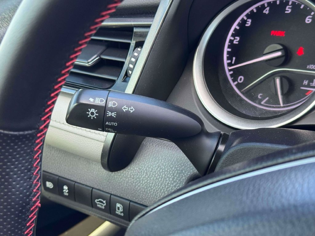 Used 2021 Toyota Camry LE AWD/4WD image 22