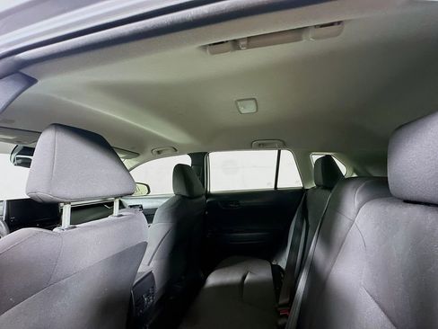 Used 2024 Toyota Corolla Cross LE image 13