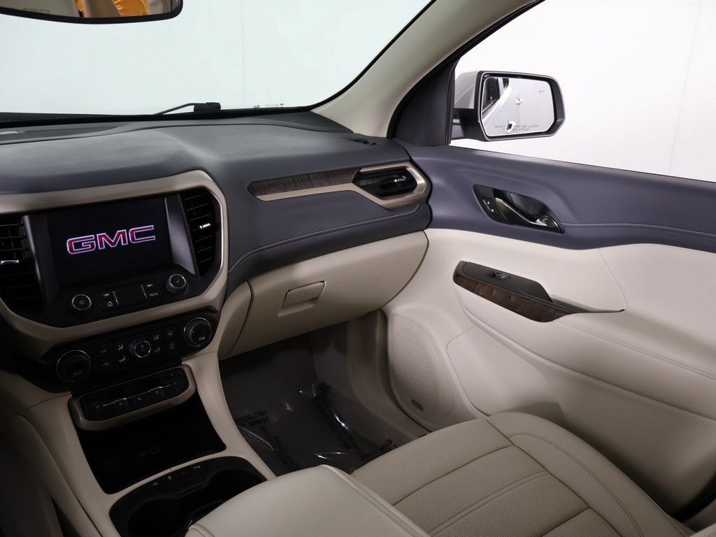 Used 2023 GMC Acadia Denali AWD/4WD image 41