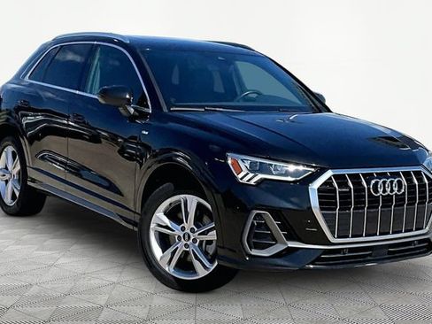 Used 2023 Audi Q3 2.0T Premium w/ Convenience Package AWD/4WD image 11