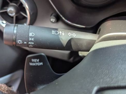 Used 2019 Chevrolet Camaro SS RWD image 22