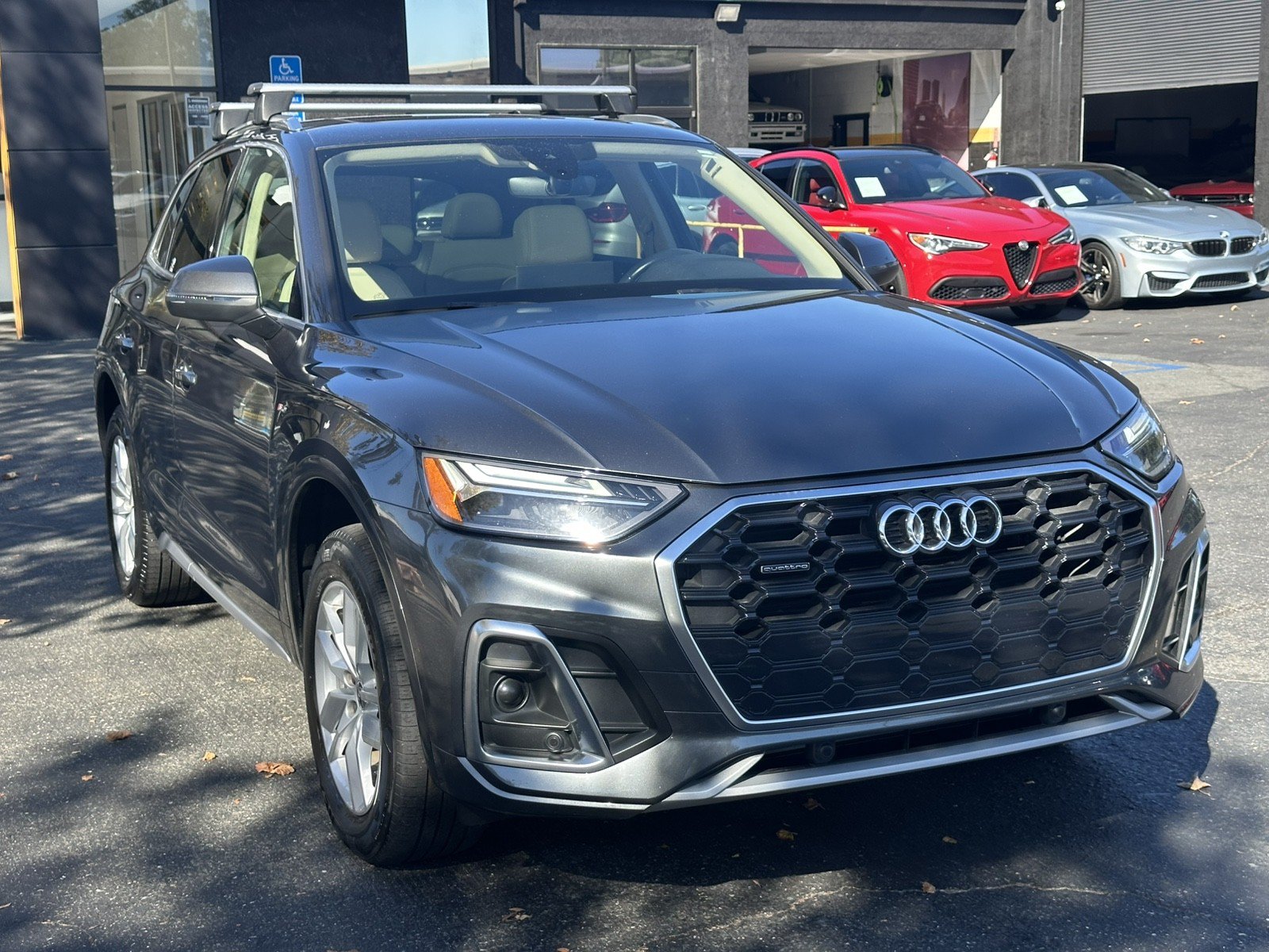 Used 2022 Audi Q5 2.0T Premium w/ Convenience Package AWD/4WD image 6