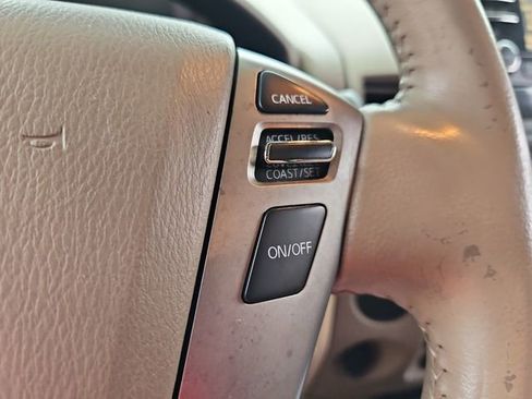 Used 2013 Nissan Titan SV w/ SV Value Truck Pkg image 25