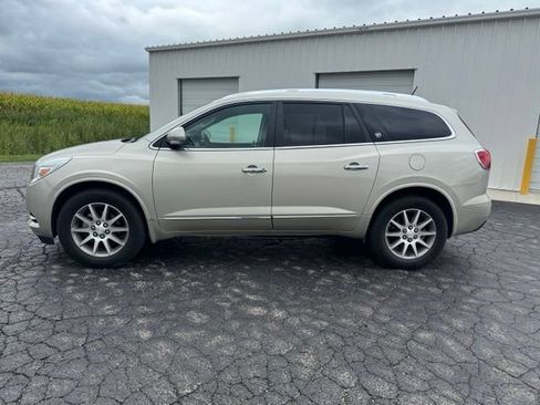 Used 2017 Buick Enclave Leather FWD image 2
