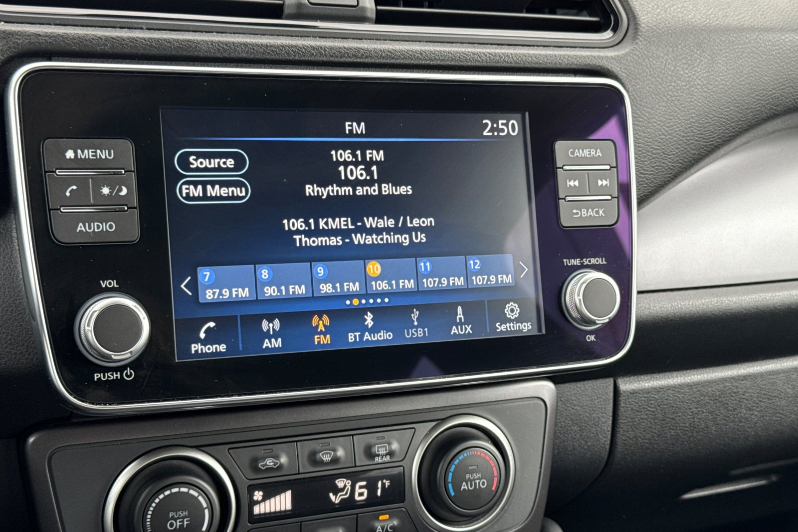 Used 2025 Nissan Leaf S FWD image 27