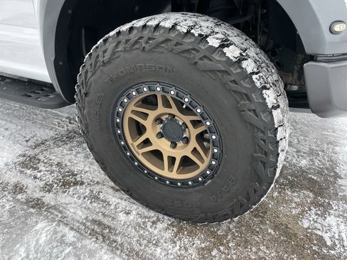 Used 2019 Ford F150 Raptor image 3