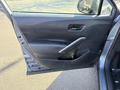 Used 2023 Toyota Corolla Cross LE image 13