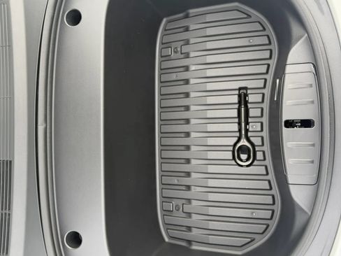 Used 2023 Tesla Model 3 Standard Range RWD image 30
