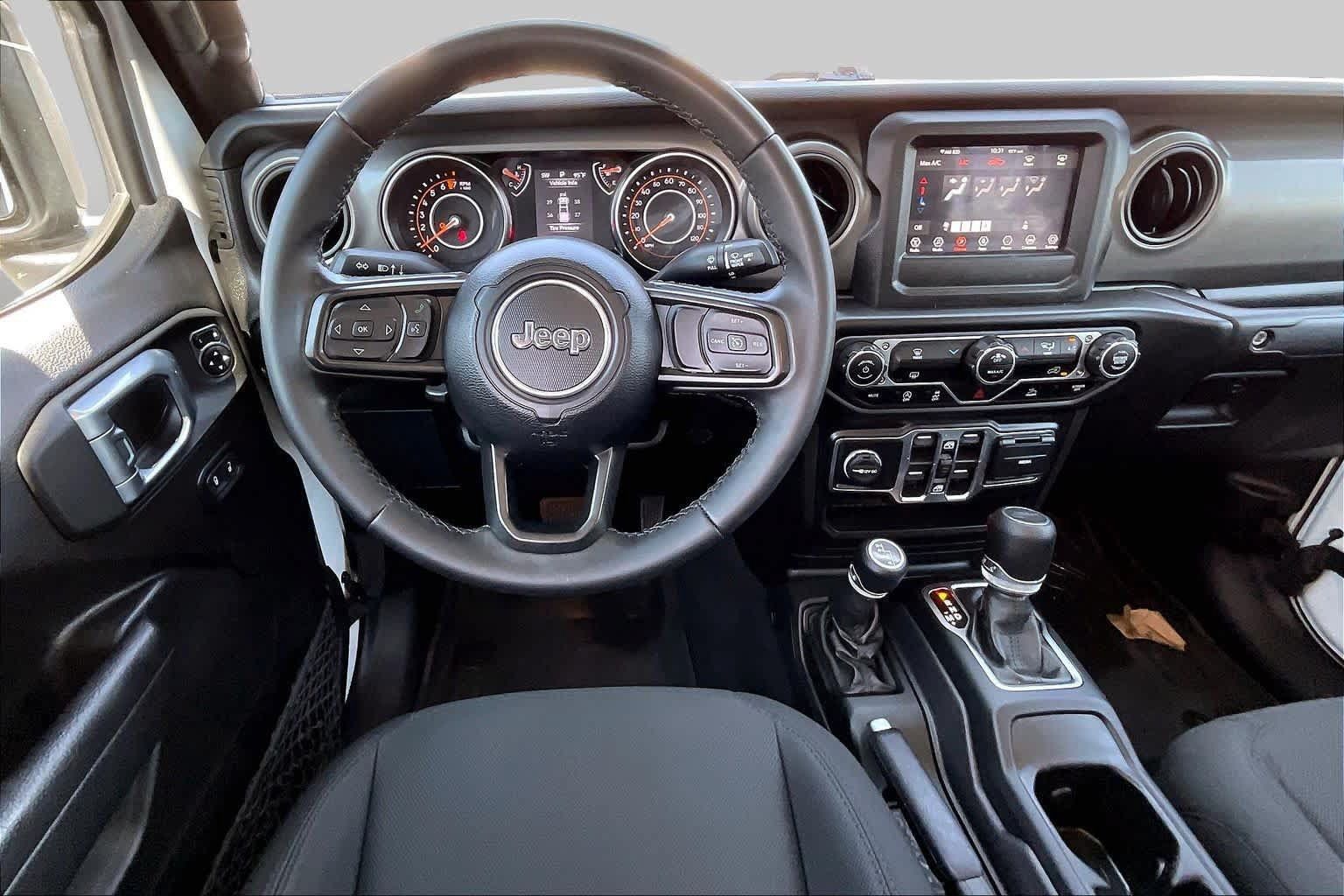 Used 2022 Jeep Gladiator Sport AWD/4WD image 6