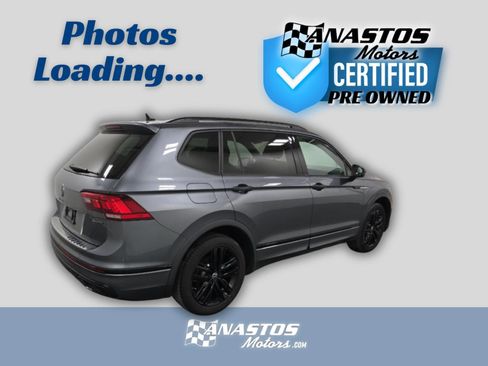 Used 2022 Volkswagen Tiguan SE R-Line image 2