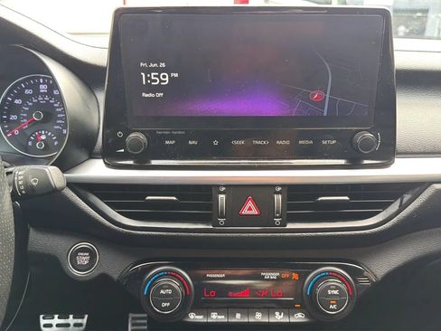Used 2023 Kia Forte GT-Line w/ GT-Line Premium Package FWD image 18
