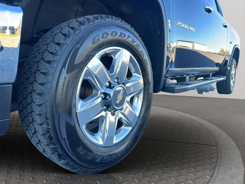 Used 2023 Chevrolet Silverado 2500 LTZ image 53