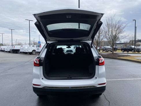 Used 2020 Chevrolet Equinox LT image 11