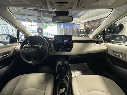 Used 2021 Toyota Corolla LE w/ LE Convenience Package
