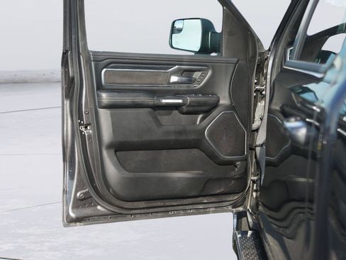 Used 2023 RAM 1500 Laramie AWD/4WD image 30