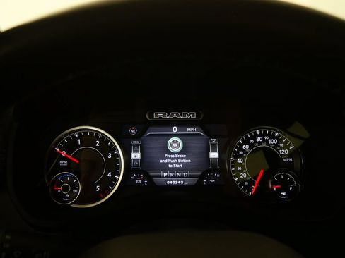 Used 2023 RAM 1500 Laramie AWD/4WD image 22