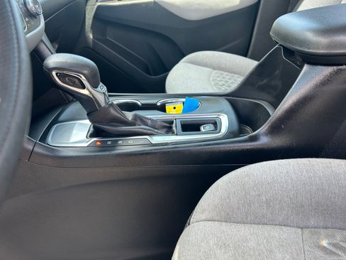 Used 2022 Chevrolet Equinox LT FWD image 15