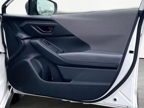 Used 2024 Subaru Crosstrek 2.0i Premium image 29