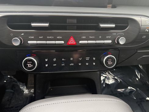 Used 2026 Hyundai Palisade Calligraphy AWD/4WD image 14