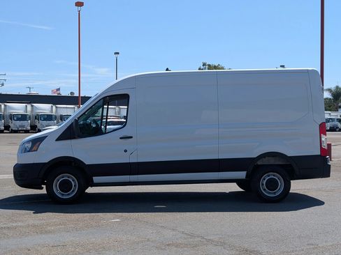 Used 2023 Ford Transit 250 Medium Roof RWD image 4