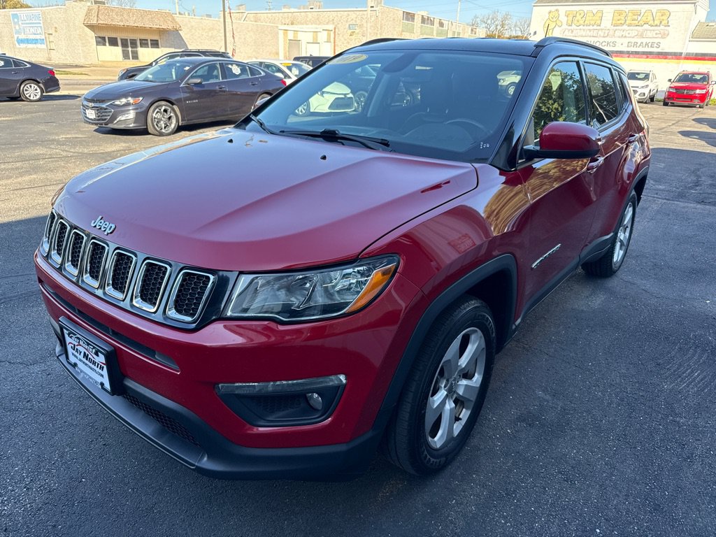 Used 2019 Jeep Compass Latitude w/ Popular Equipment Group FWD image 3