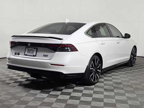 Used 2025 Honda Accord Touring image 5