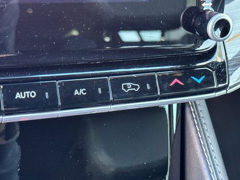 Used 2022 Jeep Wagoneer Series III image 30