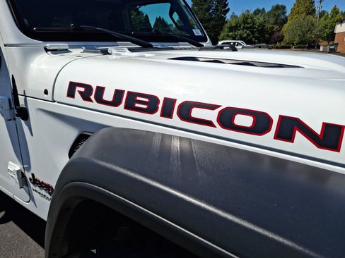 Used 2022 Jeep Wrangler Unlimited Rubicon AWD/4WD image 27